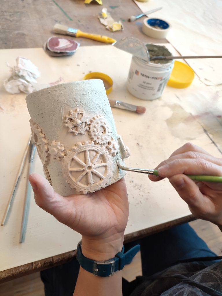 Glasieren der Keramik